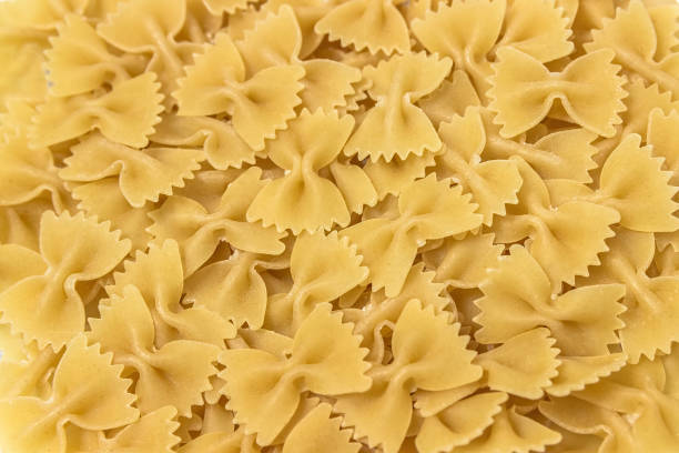 عرضه ماکارونی پروانه ای با کیفیت و ممتاز